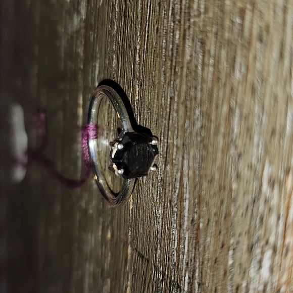 Brown sapphire ring - Picture 1 of 5